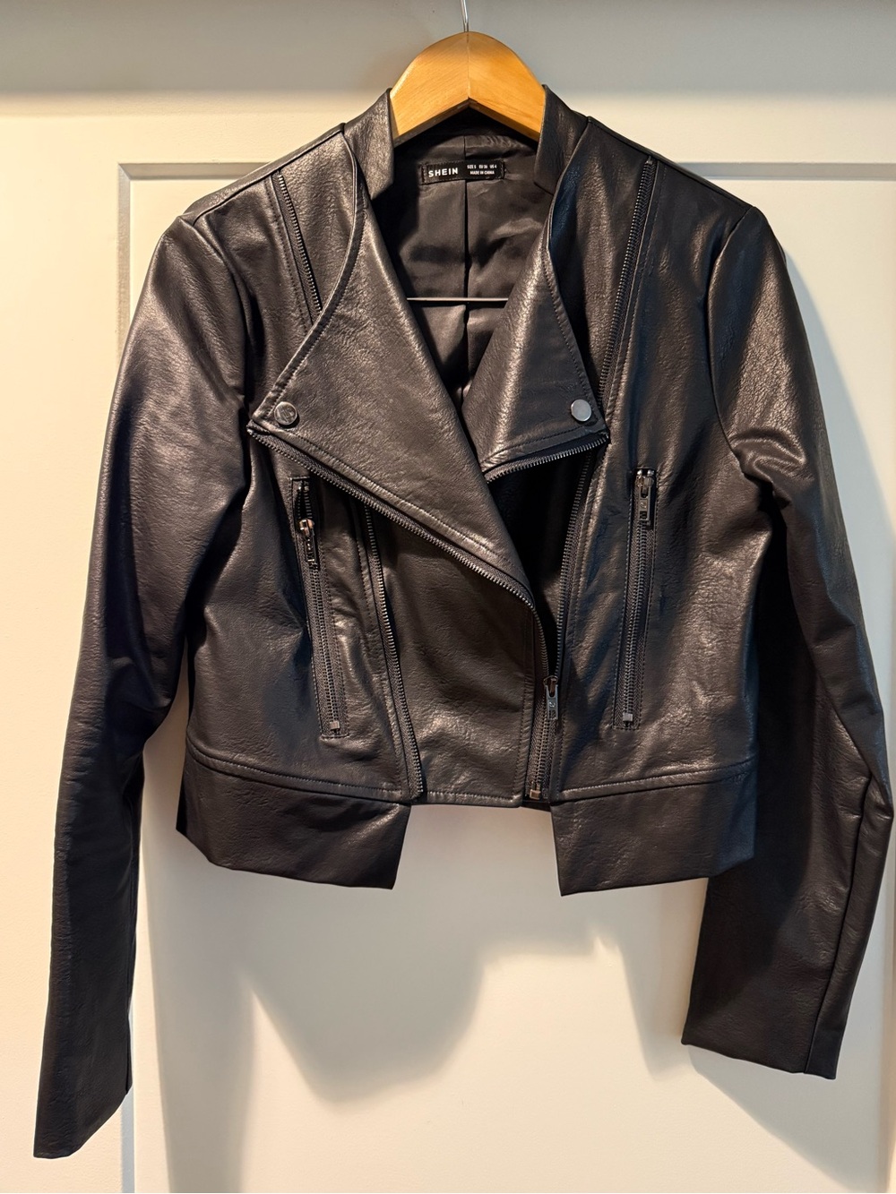 SHEIN Black Faux Leather Cropped Moto Jacket Size Small